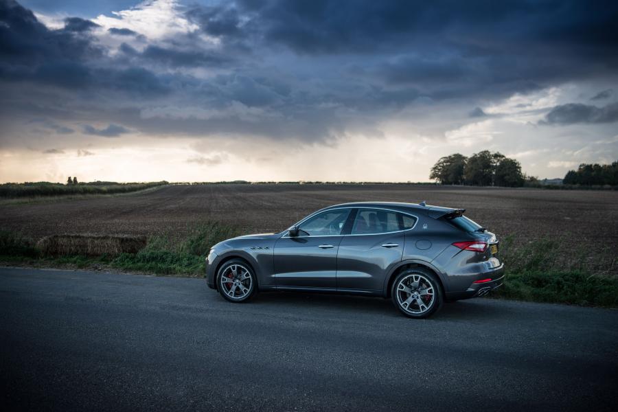  Maserati Levante 2016 года  (UK) (фото 4 из 32)